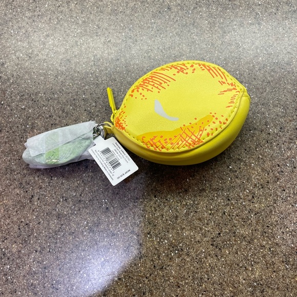 🆕 Factory Style 🍋Lemon Air Pod or Coin Purse Bag Charm - Picture 3 of 3